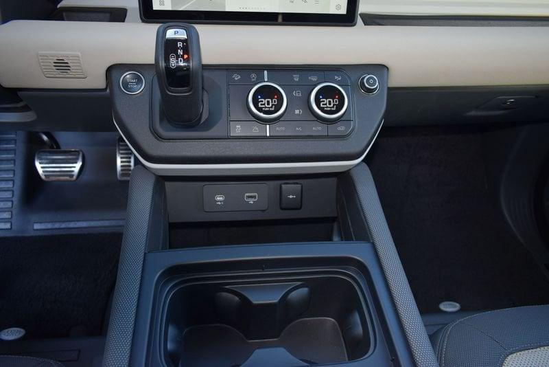 Land Rover Defender Defender 110 3.0D I6 250 CV AWD Auto X-Dynamic S