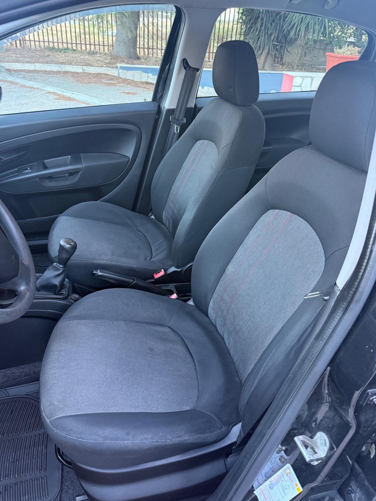 Fiat Punto 1.3 MJT II 75 CV 5 porte Lounge MOTORE NUOVO!