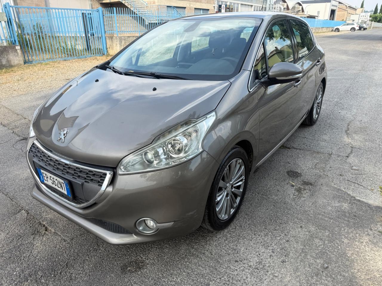 Peugeot 208 1.2 VTi 82 CV 5 porte Allure