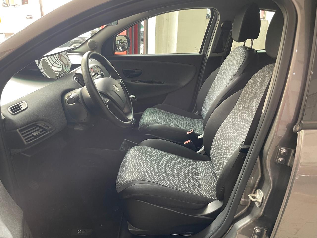 Lancia Ypsilon 1.0 FireFly 5 porte S&S Hybrid UnYca UNICO PROPRIETARIO!!!