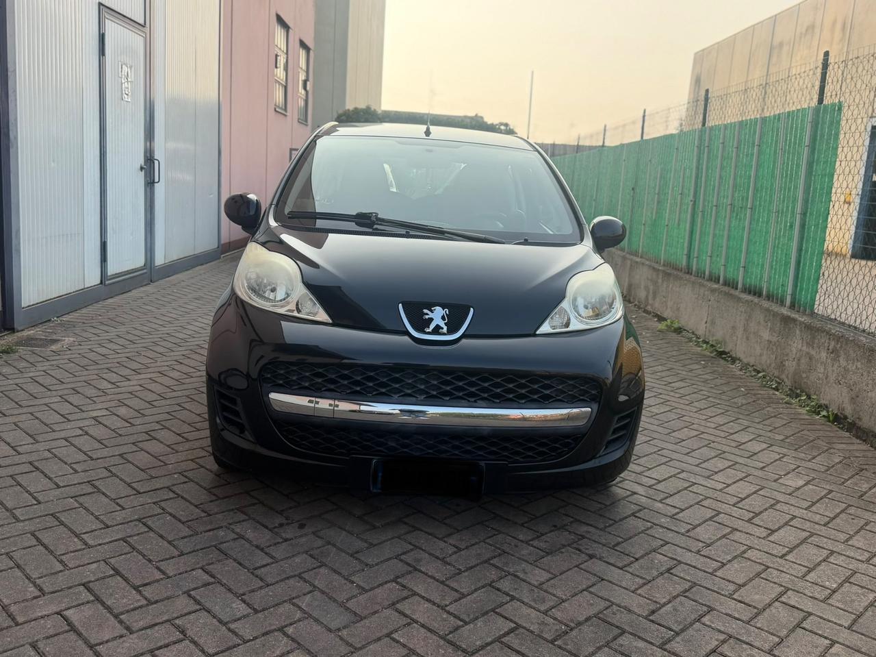 Peugeot 107 1.0 68CV 3p. Desir