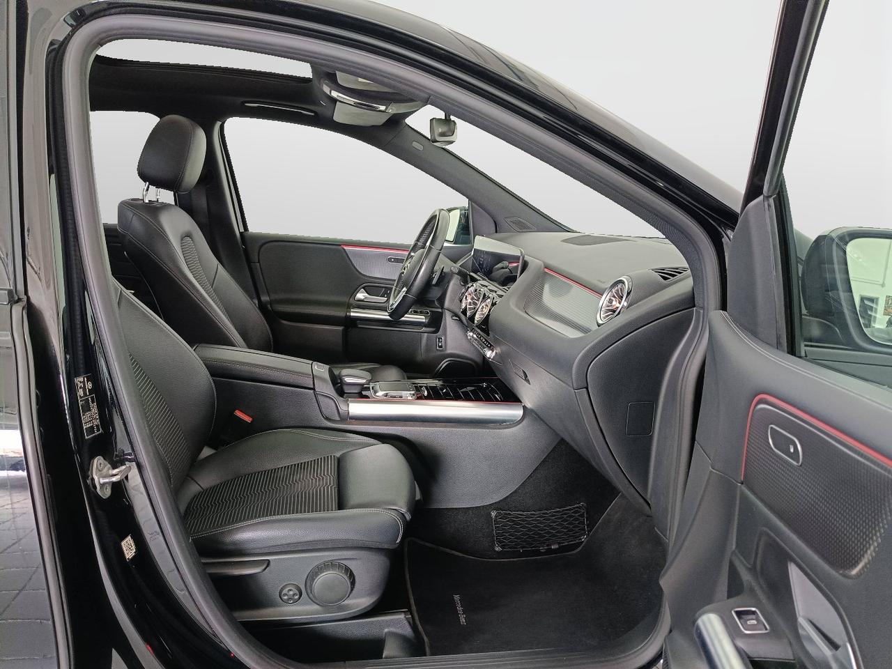 Mercedes-Benz Classe B - W247 2018 - B 180 d Sport Plus auto