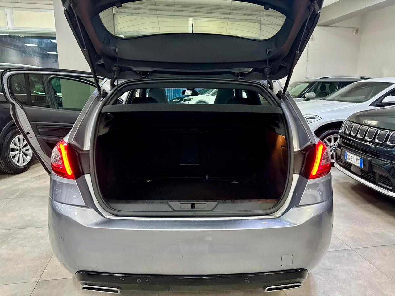 Peugeot 308 1.5 BlueHDi 130cv EAT8 GT Pack 2021