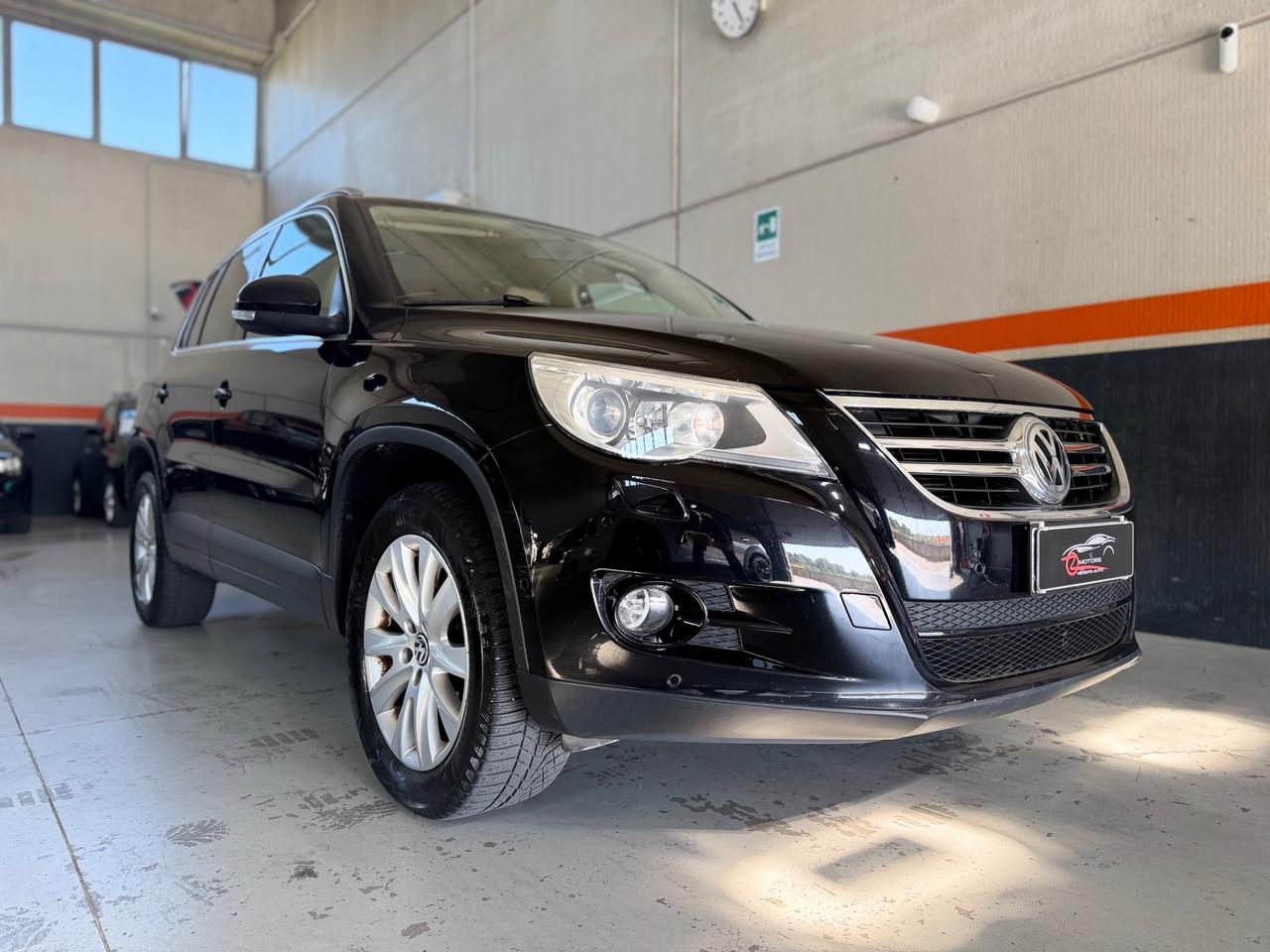 Volkswagen Tiguan 2.0 16V TDI DPF tiptronic Sport & Style (18°)