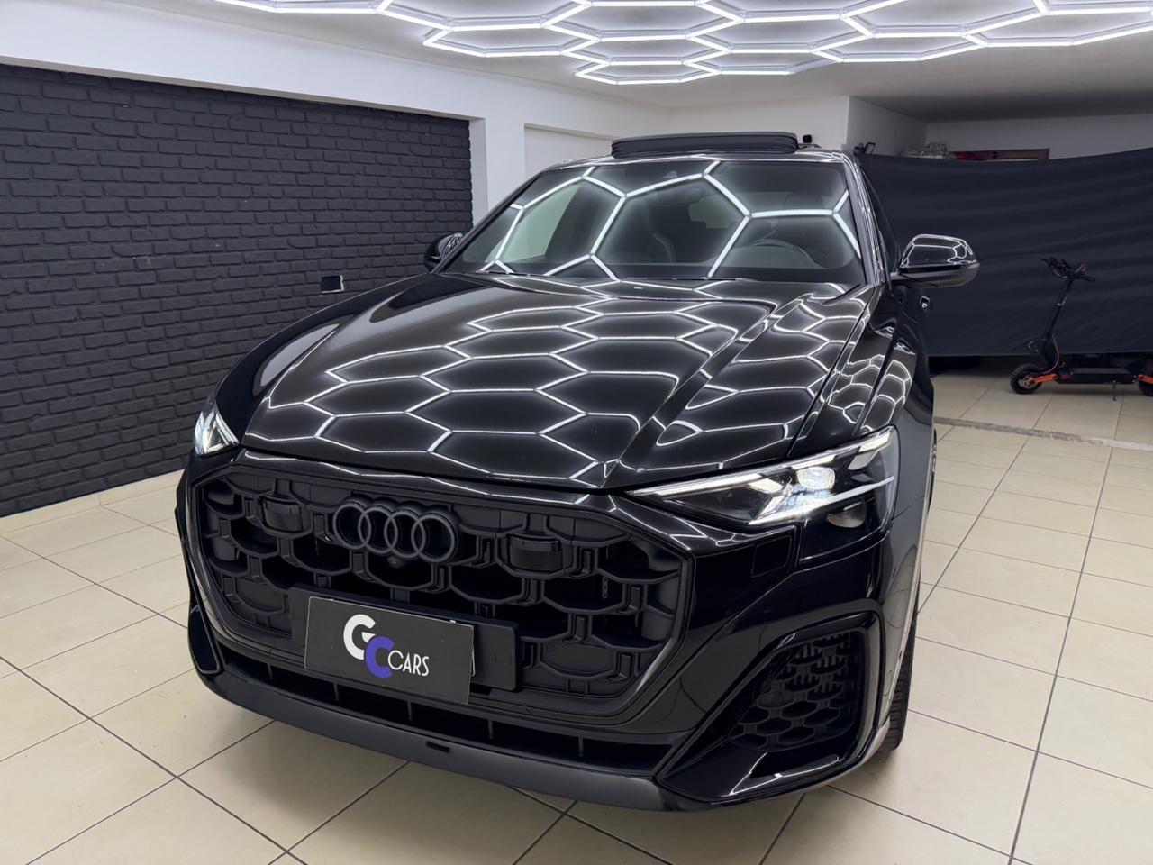 Audi Q8 SQ8 TFSI ITA UFF MATRIX TETTO 4 RUOTE STERZANTI