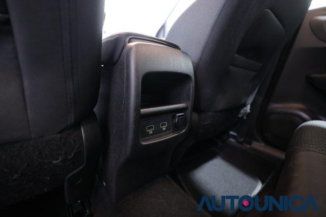 RENAULT Kadjar BLUE DCI 8V 115CV EDC BUSINESS FARI LED