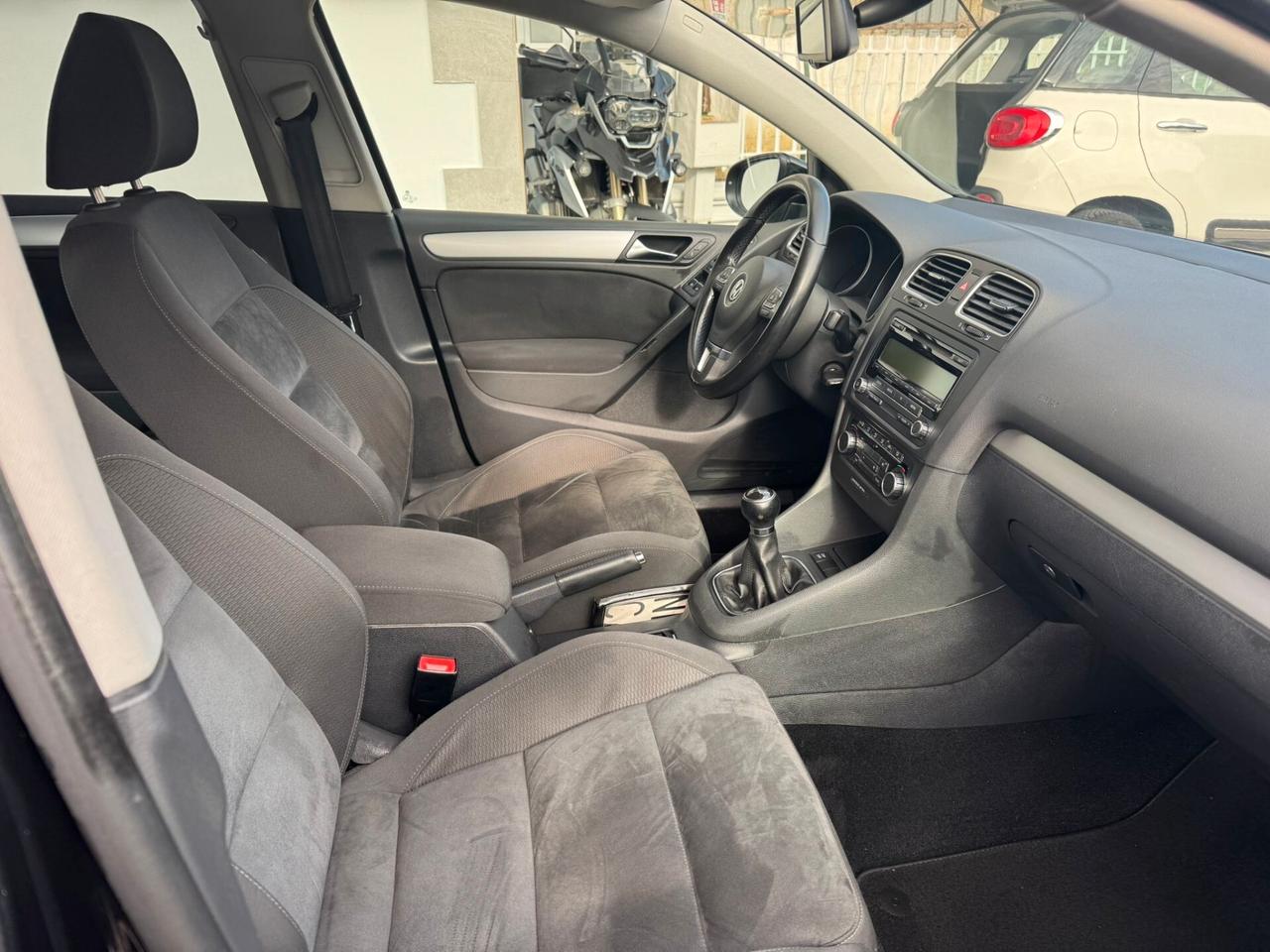 Volkswagen Golf 1.6 TDI DPF 5p. Highline