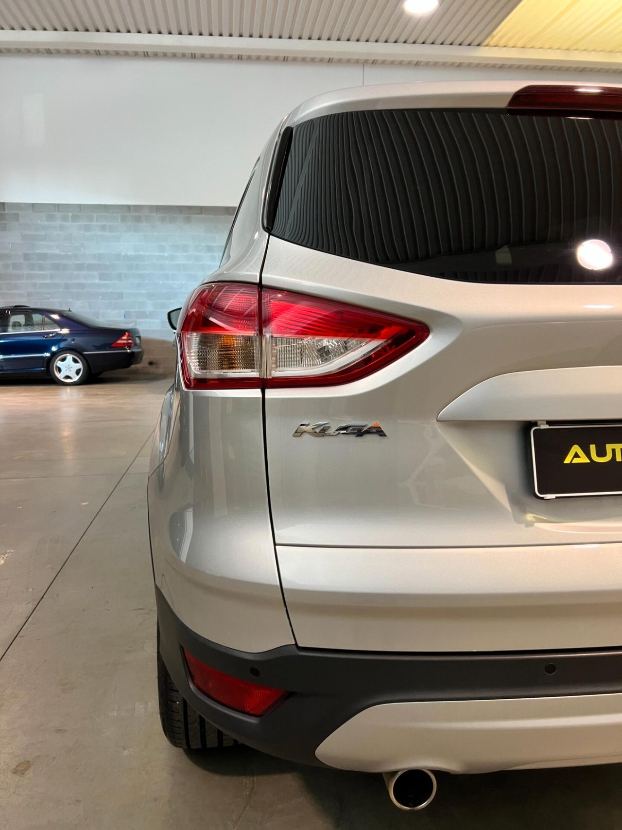 Ford Kuga 2.0 TDCI 140 CV 4WD Powershift Titanium