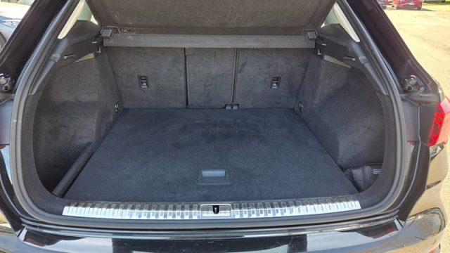 AUDI Q3 40 TFSI quattro S tronic Business Advanced PERMUTE