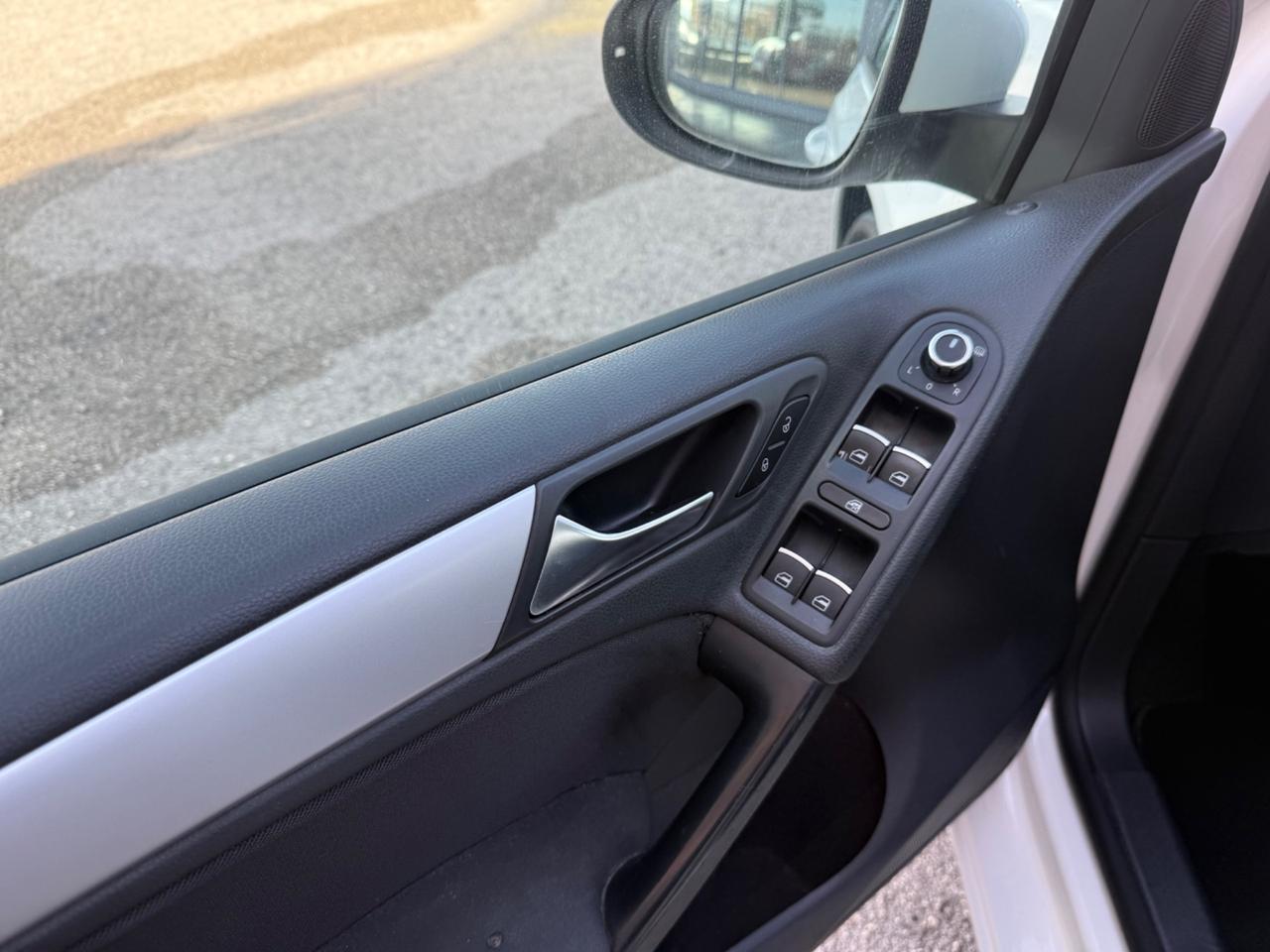 Volkswagen Golf 1.6 TDI DPF 5p. Highline