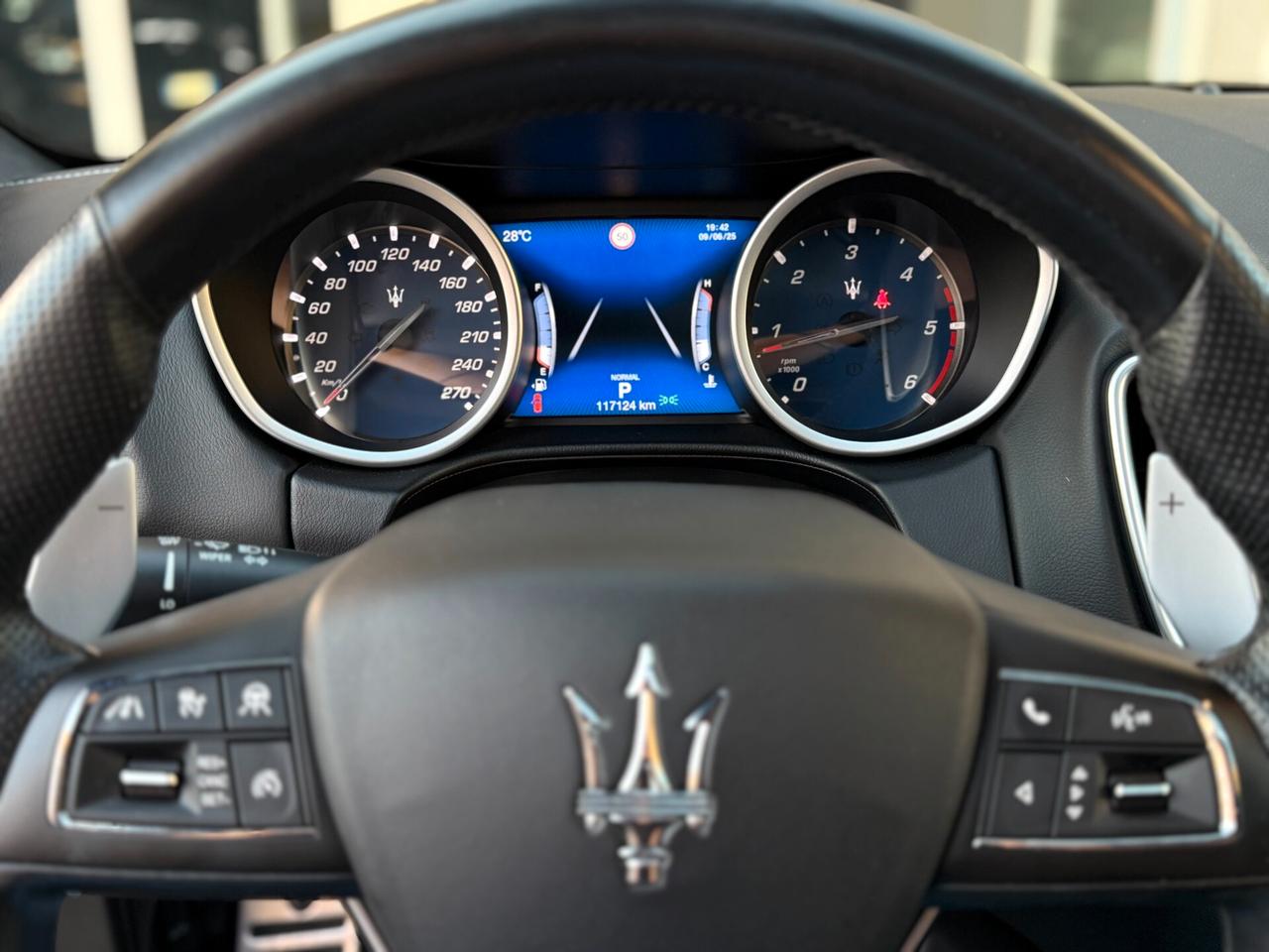 Maserati Ghibli V6 Diesel 275 CV Gransport VERSIONE NERISSIMO/TETTUCCIO