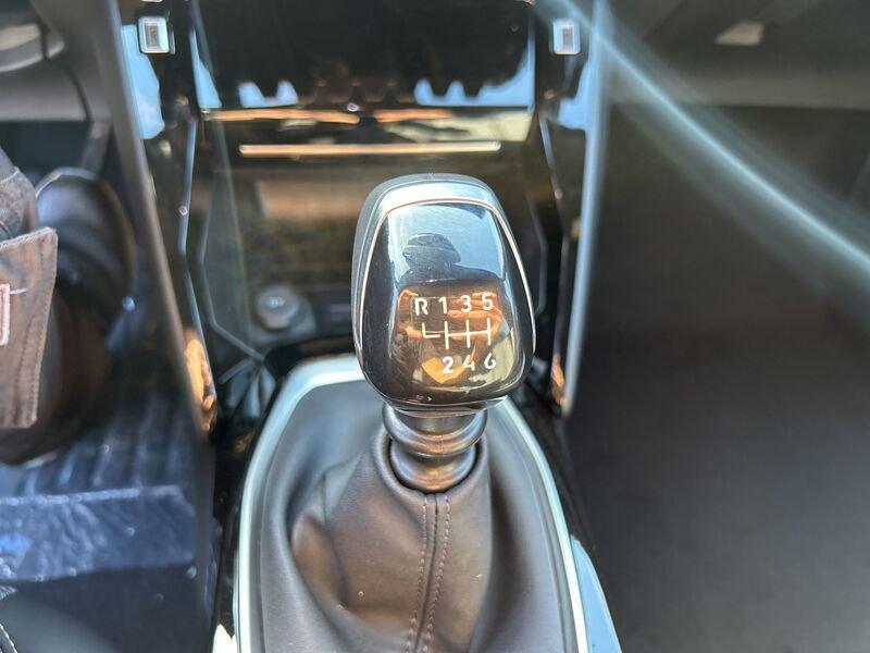 Peugeot 2008 II 2023 1.2 puretech Allure s&s 100cv