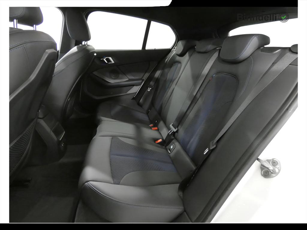 BMW Serie 1 (F40) - 116d 5p. Msport