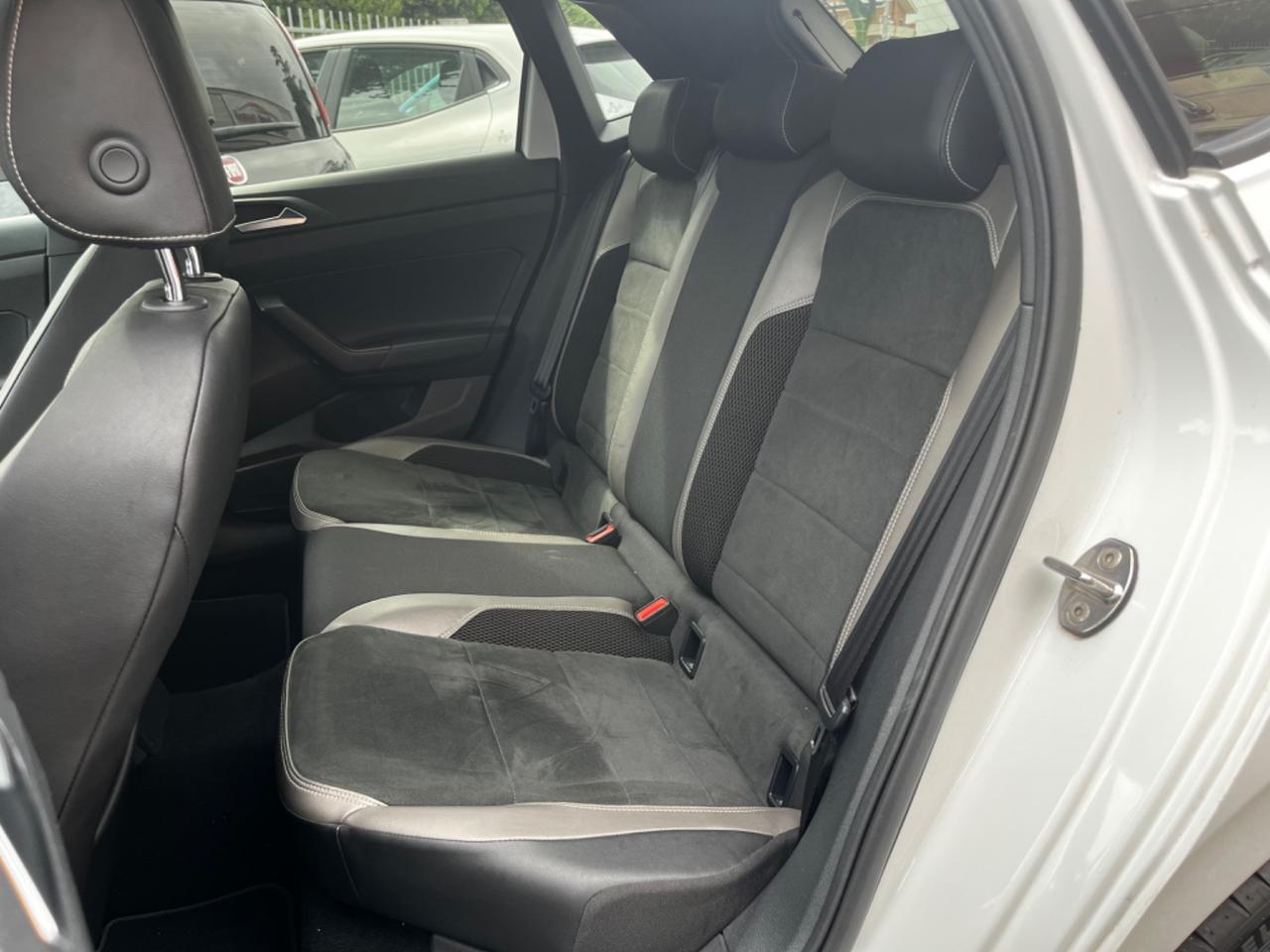 Volkswagen Polo 2.0 TSI DSG GTI BlueMotion Technology