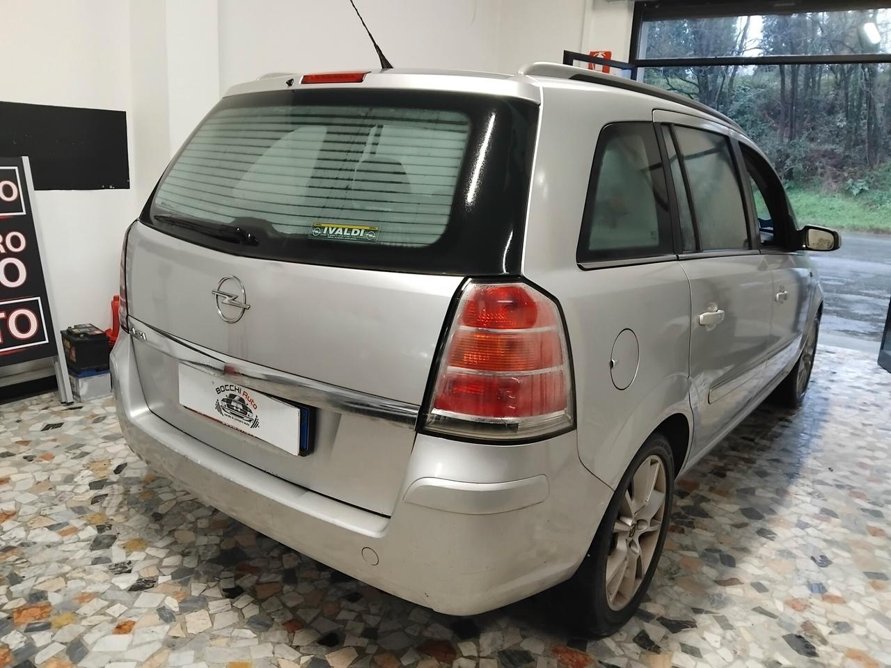 Opel Zafira 1.6 16V Twinport Cosmo