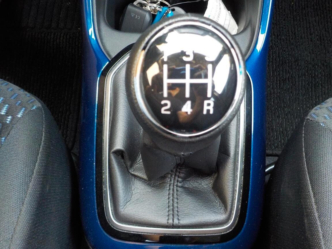 Suzuki Ignis 1.2 Hybrid Top