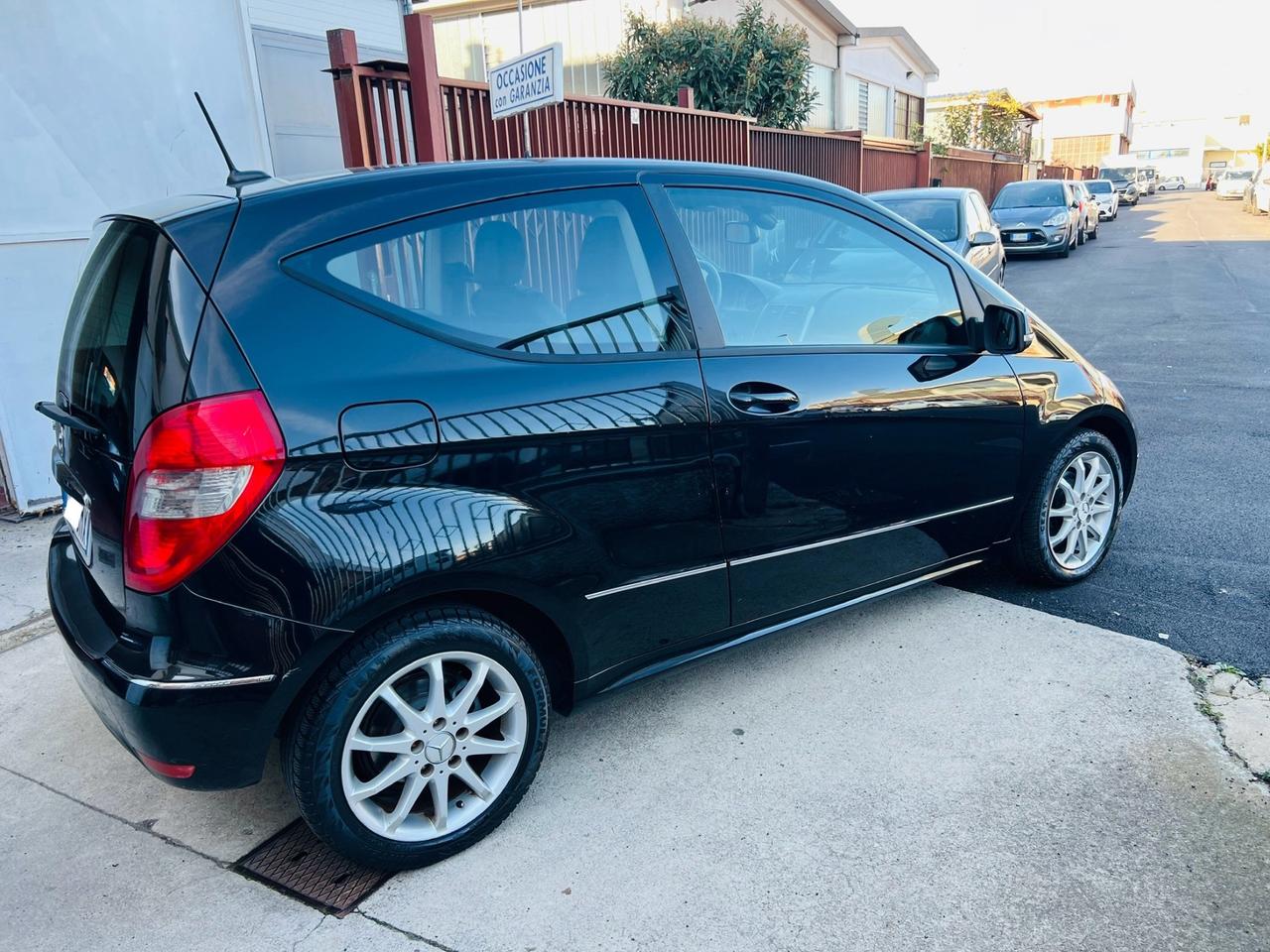 Mercedes-benz CON 12 MESI DI GARANZIA INCLUSA NEL PREZZO