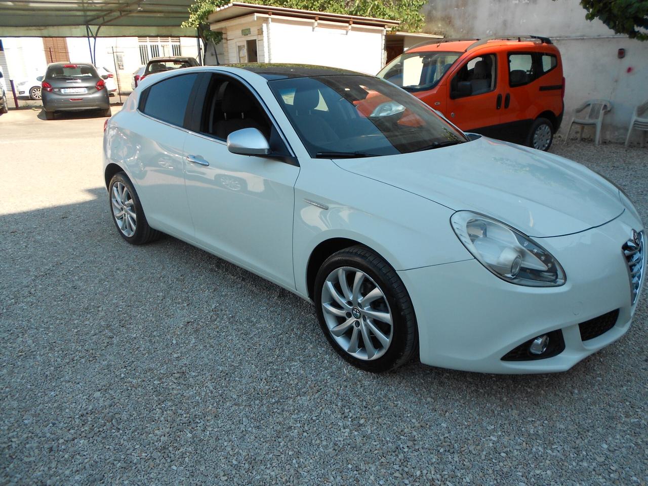 Alfa Romeo Giulietta 1.6 JTDm-2 120 CV Distinctive
