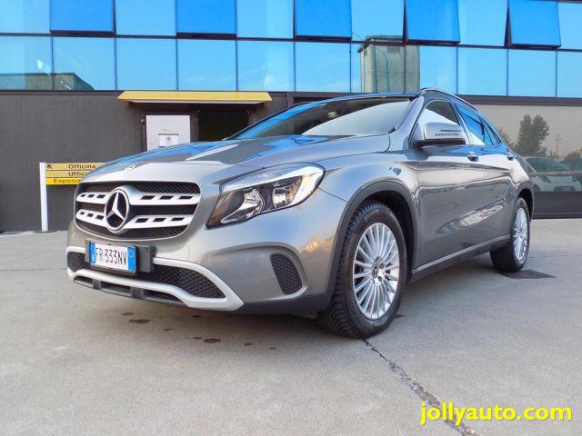 MERCEDES-BENZ GLA 220 d Automatic 4Matic Business