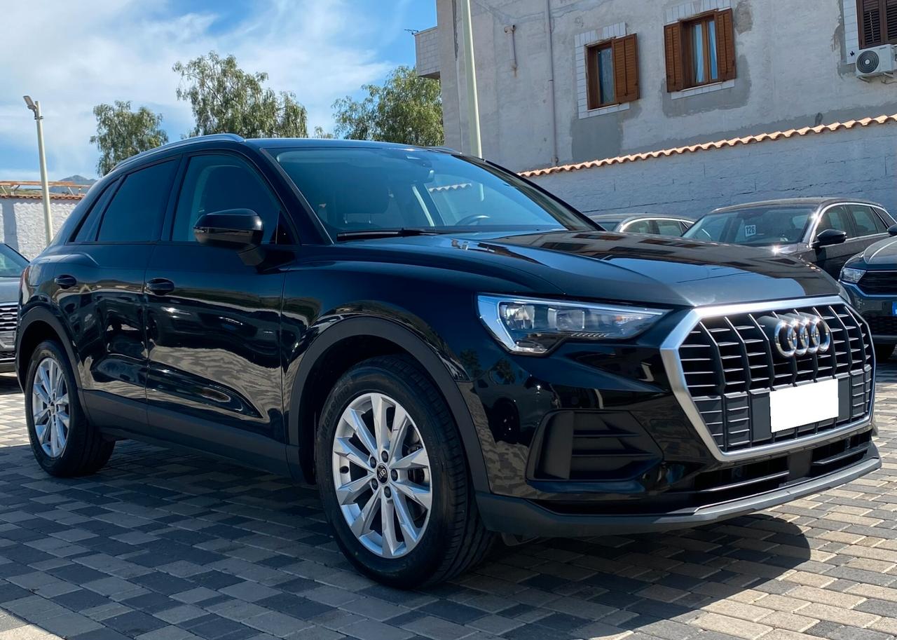 Audi Q3 Business 2.0 TDI 150CV S tronic 35
