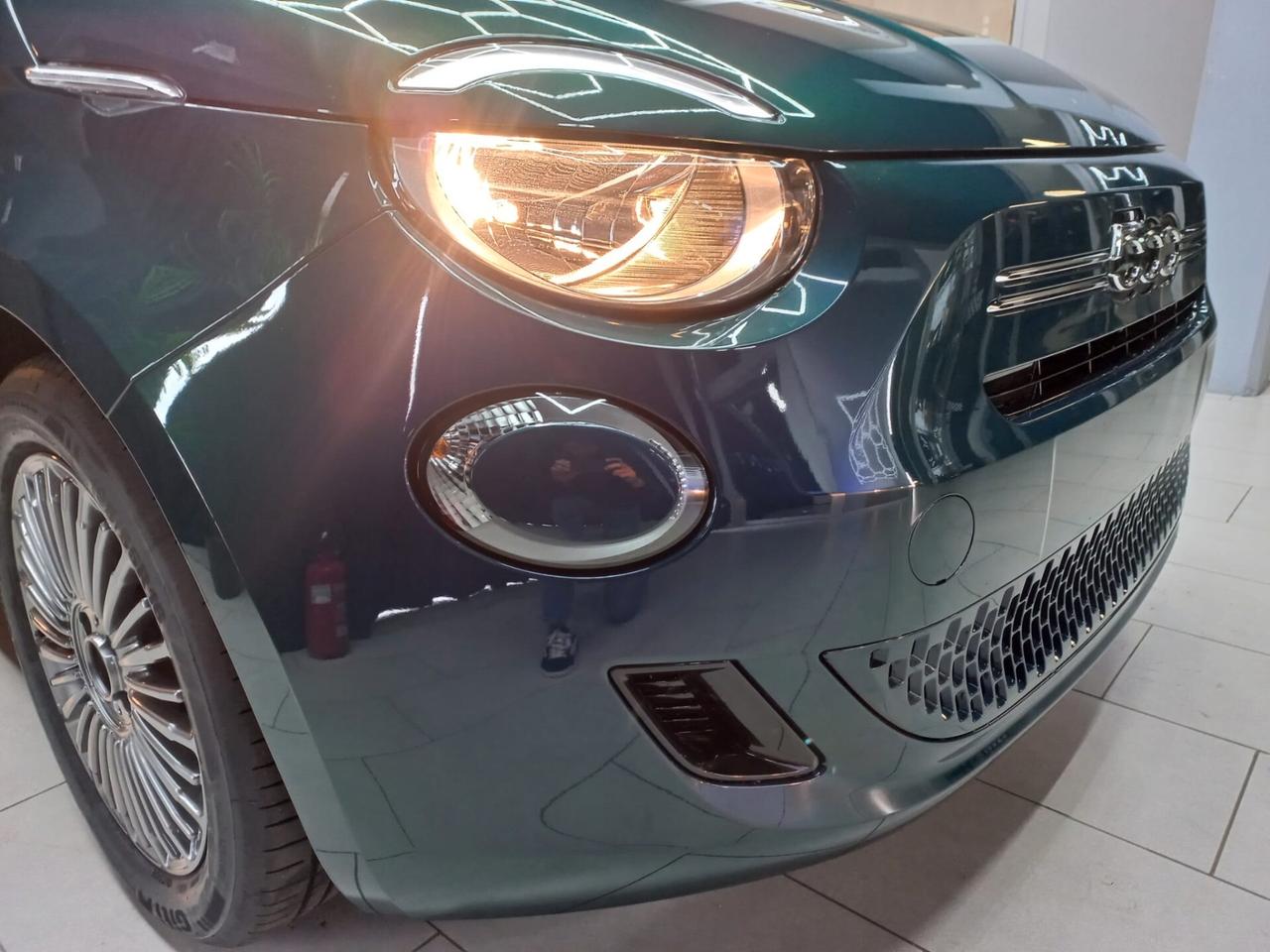 Fiat 500 Berlina Hybrid Icon