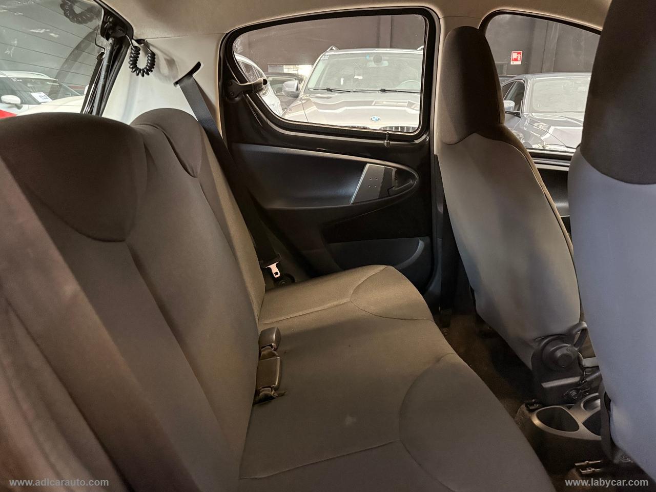TOYOTA Aygo 1.0 12V VVT-i 5p. Lounge Connect