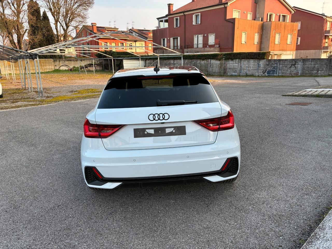 Audi A1 SPB 30 TFSI S tronic Identity Black