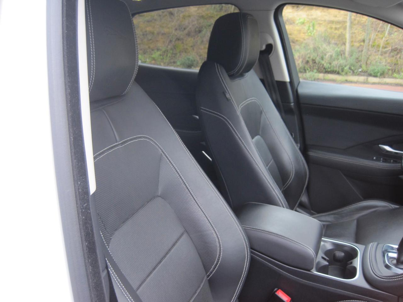 Jaguar E-Pace 2.0D 150 CV AWD aut. R-Dynamic HSE