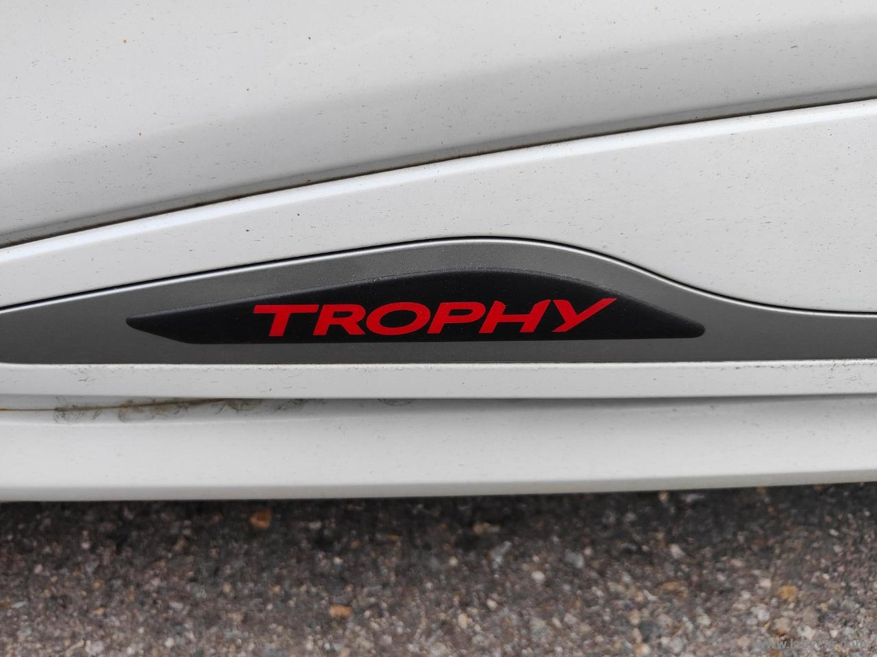 RENAULT Clio TCe 220 EDC R.S. TROPHY Akrapovic + MAXTON