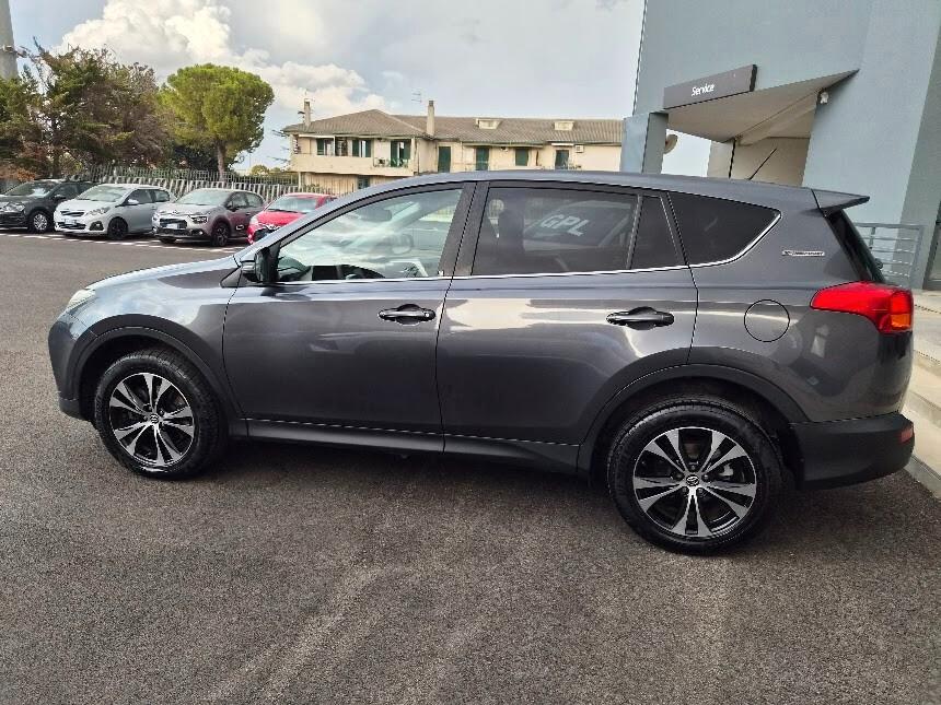 Toyota RAV 4 RAV4 2.0 D-4D 2WD Style