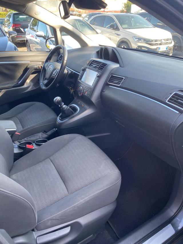TOYOTA Verso 1.6 D-4D Style 7 POSTI NEO PATENTATO