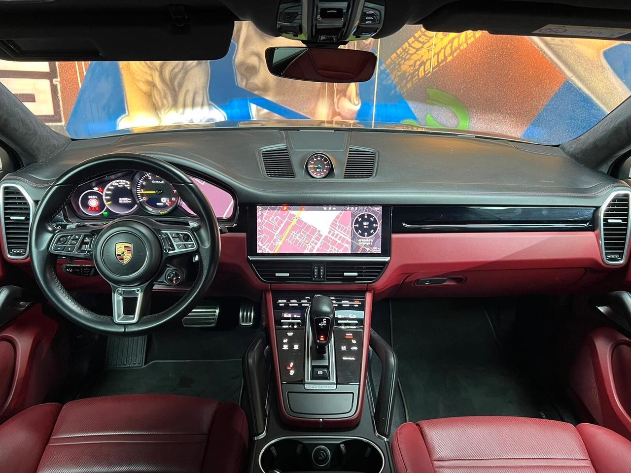 Porsche Cayenne Coupe 4.0 Turbo S e-hybrid tiptronic (538)