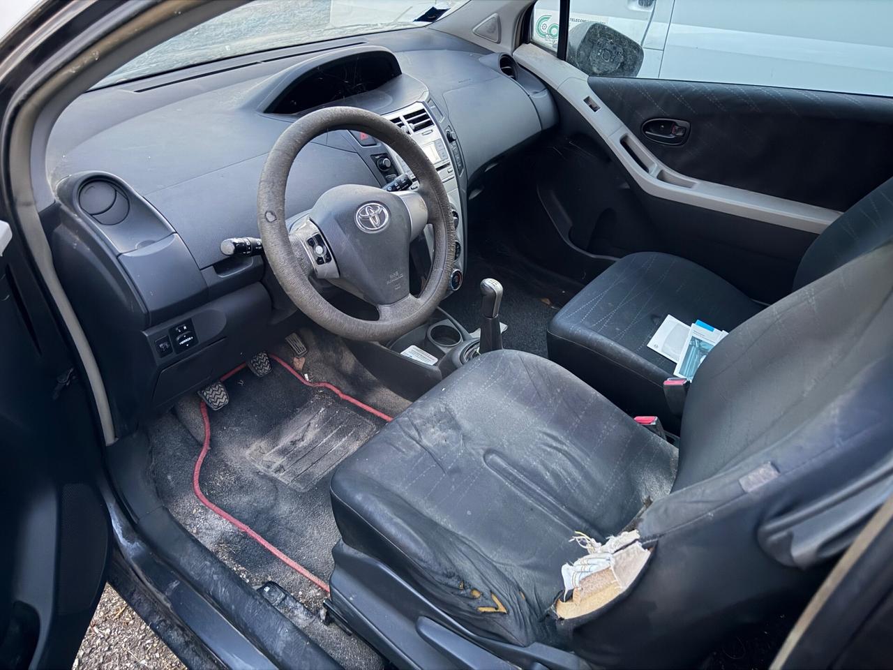 Toyota Yaris 1.3 5 porte ! Motore ROTTO !