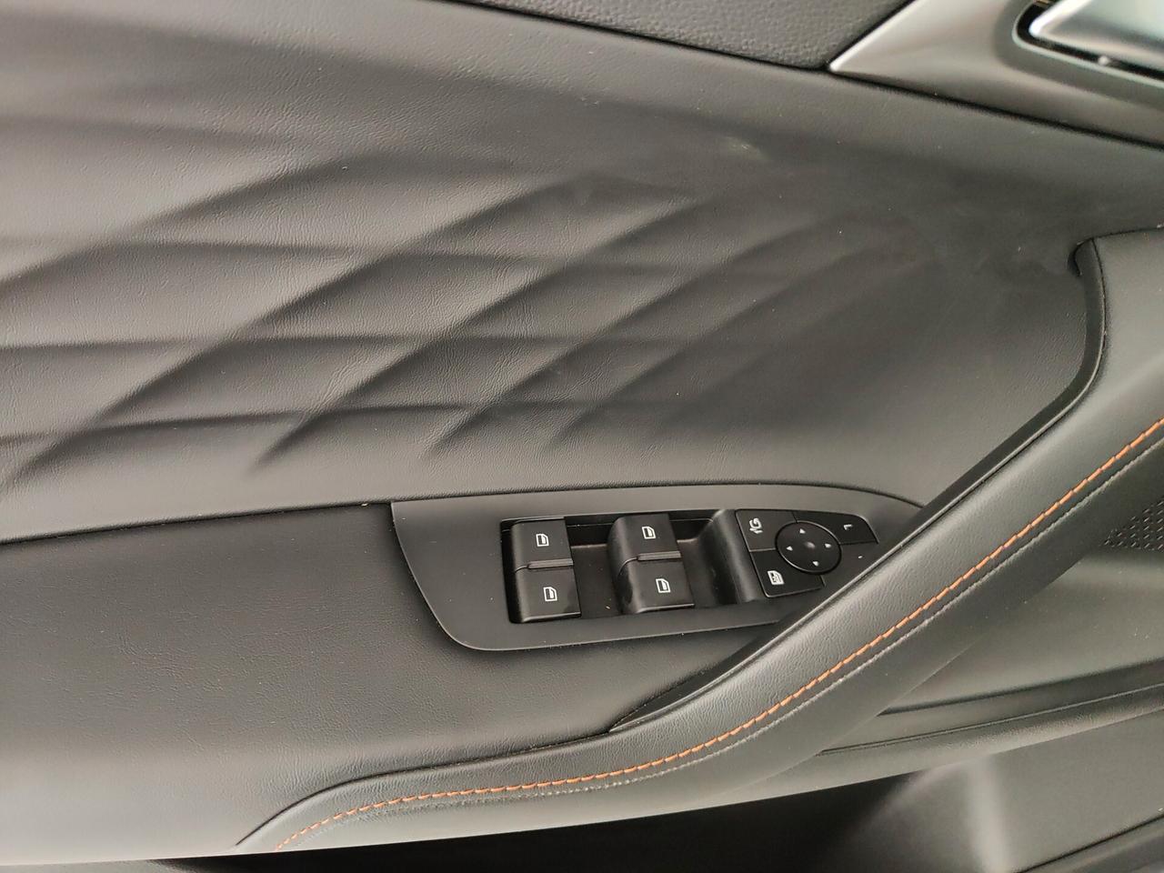 Mg EHS Plug-in Hybrid Luxury