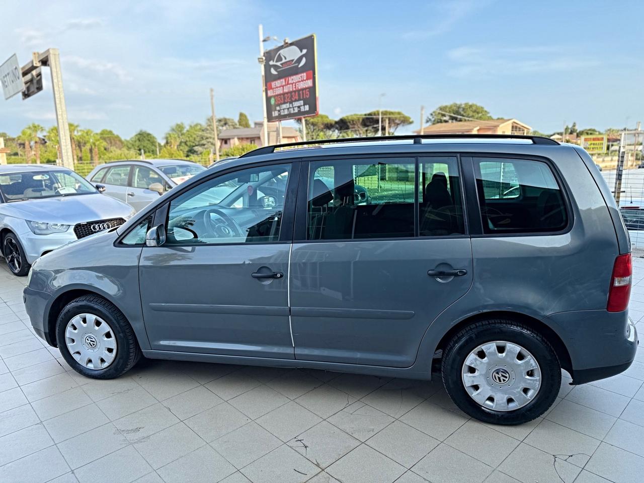 Volkswagen Touran 1.9 TDI 105CV Trendline Garanzia 12 Mesi