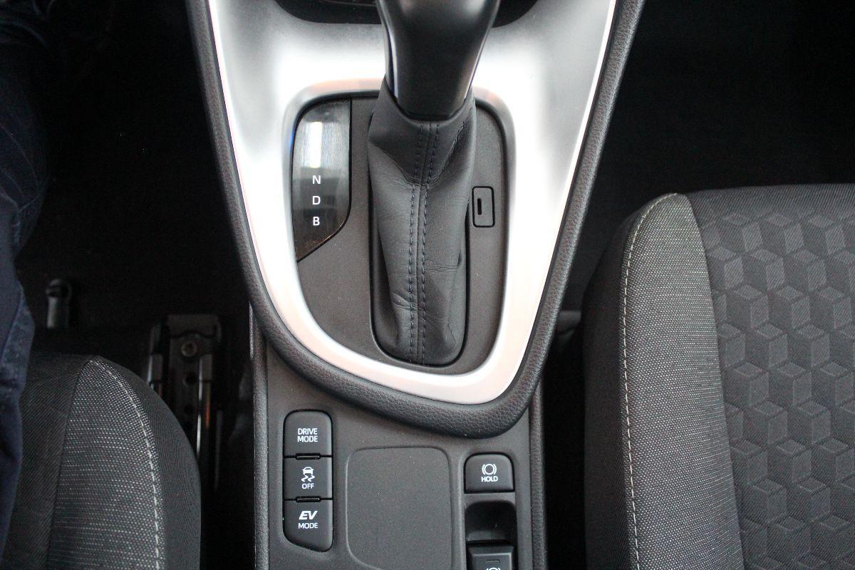 TOYOTA - Yaris - 1.5 Hybrid 5p. E-CVT Busin.