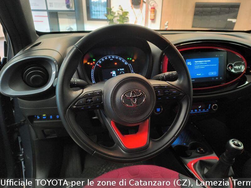 Toyota Aygo X Aygo X 1.0 VVT-i 72 CV 5p. Undercover