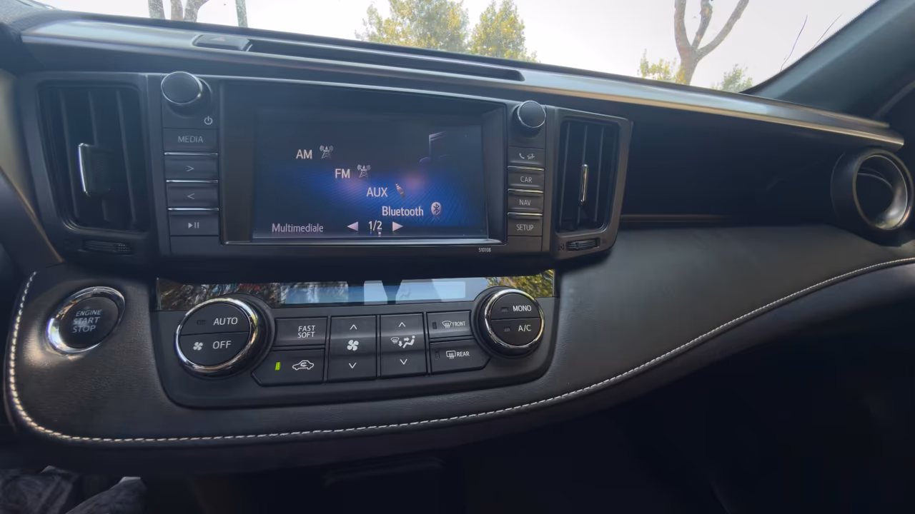 Toyota RAV 4 RAV4 2.2 D-CAT A/T 4WD Lounge