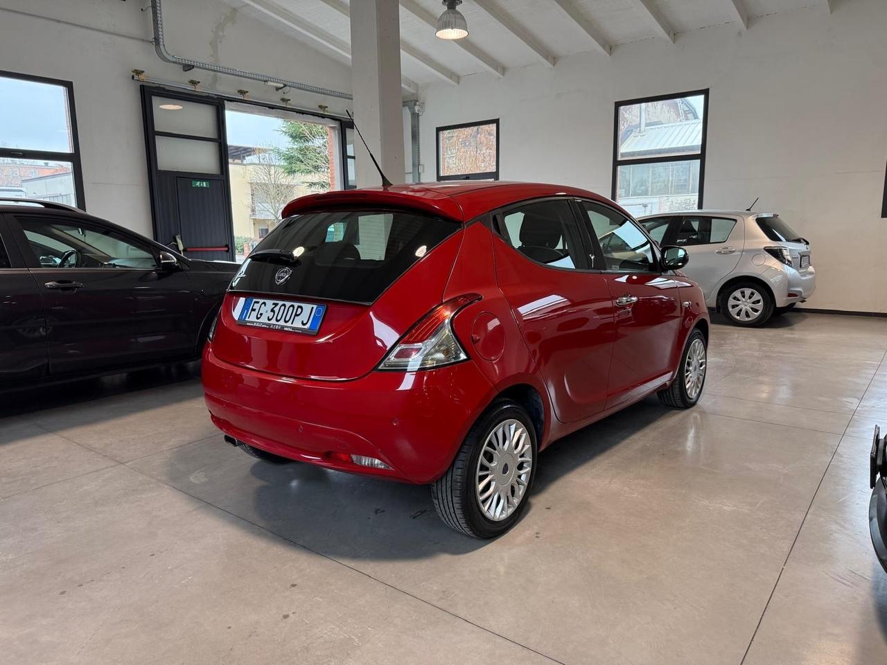 Lancia Ypsilon 1.3 MJT 16V 80 CV 5 porte S&S Platinum