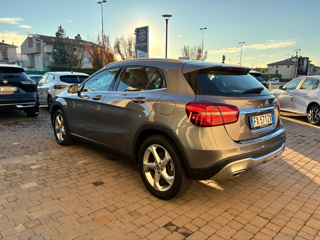 MERCEDES-BENZ GLA 220 Automatic 4Matic Sport