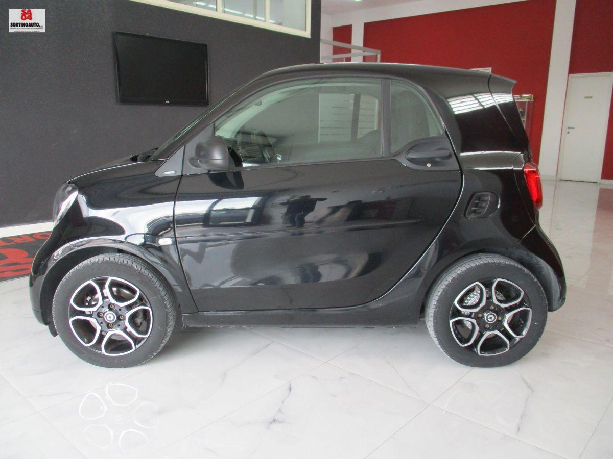 SMART Fortwo 70 1.0 t.amic Passion-2017 KM85000