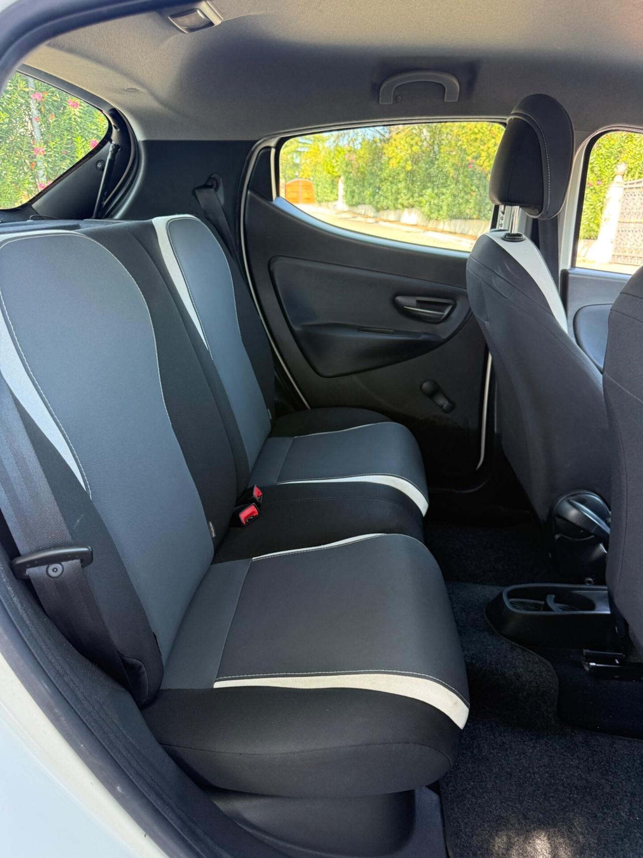 Lancia Ypsilon Ecochic Euro6B neopatentati uniprop
