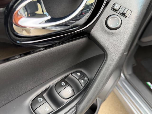 NISSAN Qashqai 1.5 DCI 115CV DCT+NAVI+RETROCAMERA+CARPLAY