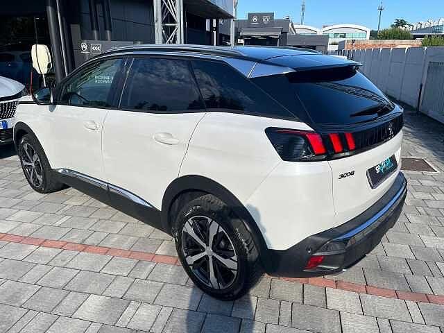 Peugeot 3008 BlueHDi 130 S&S Allure