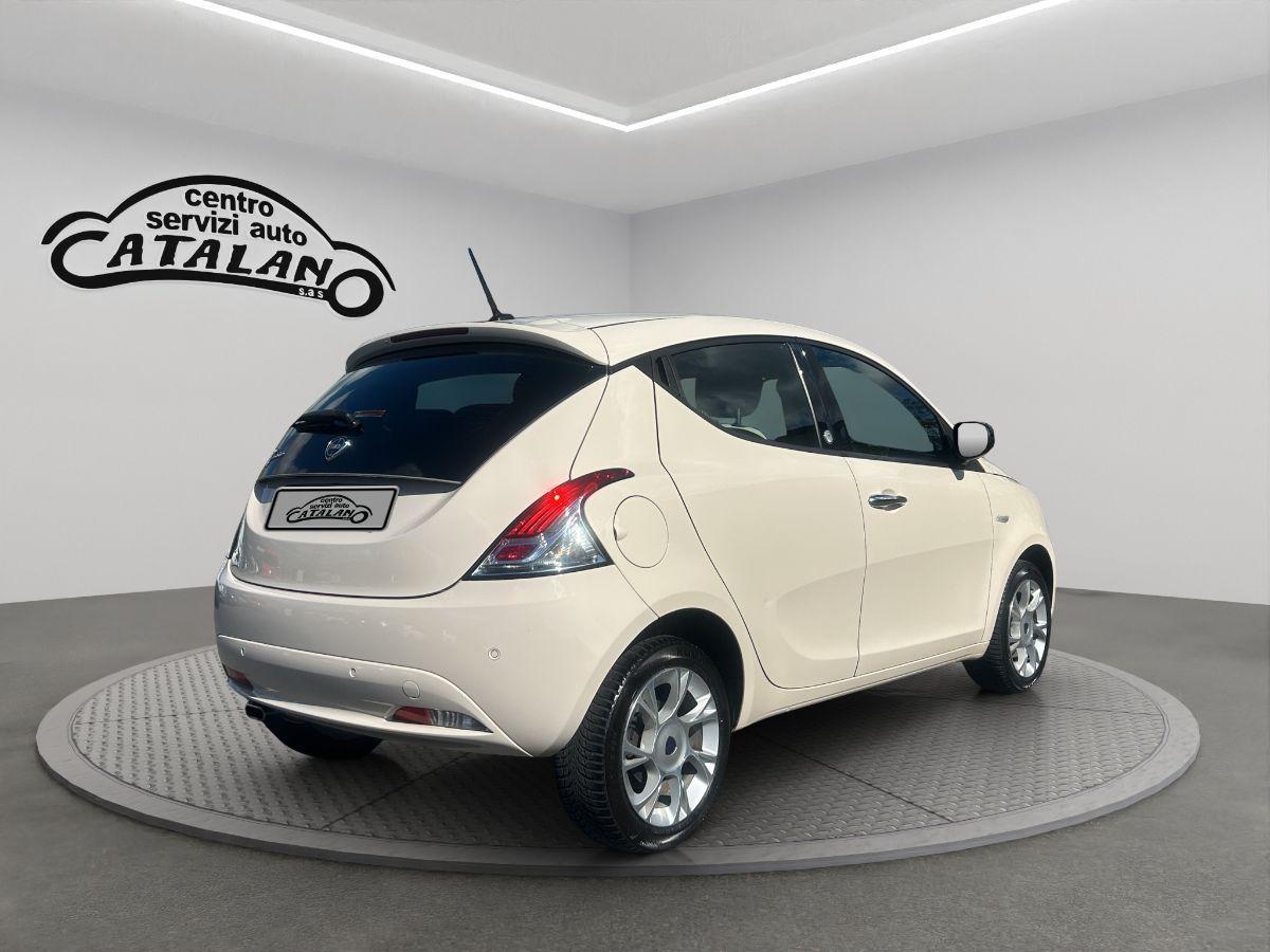 LANCIA - Ypsilon - 1.3 MJT 95 CV 5p. S&S NAVI Opening Ed