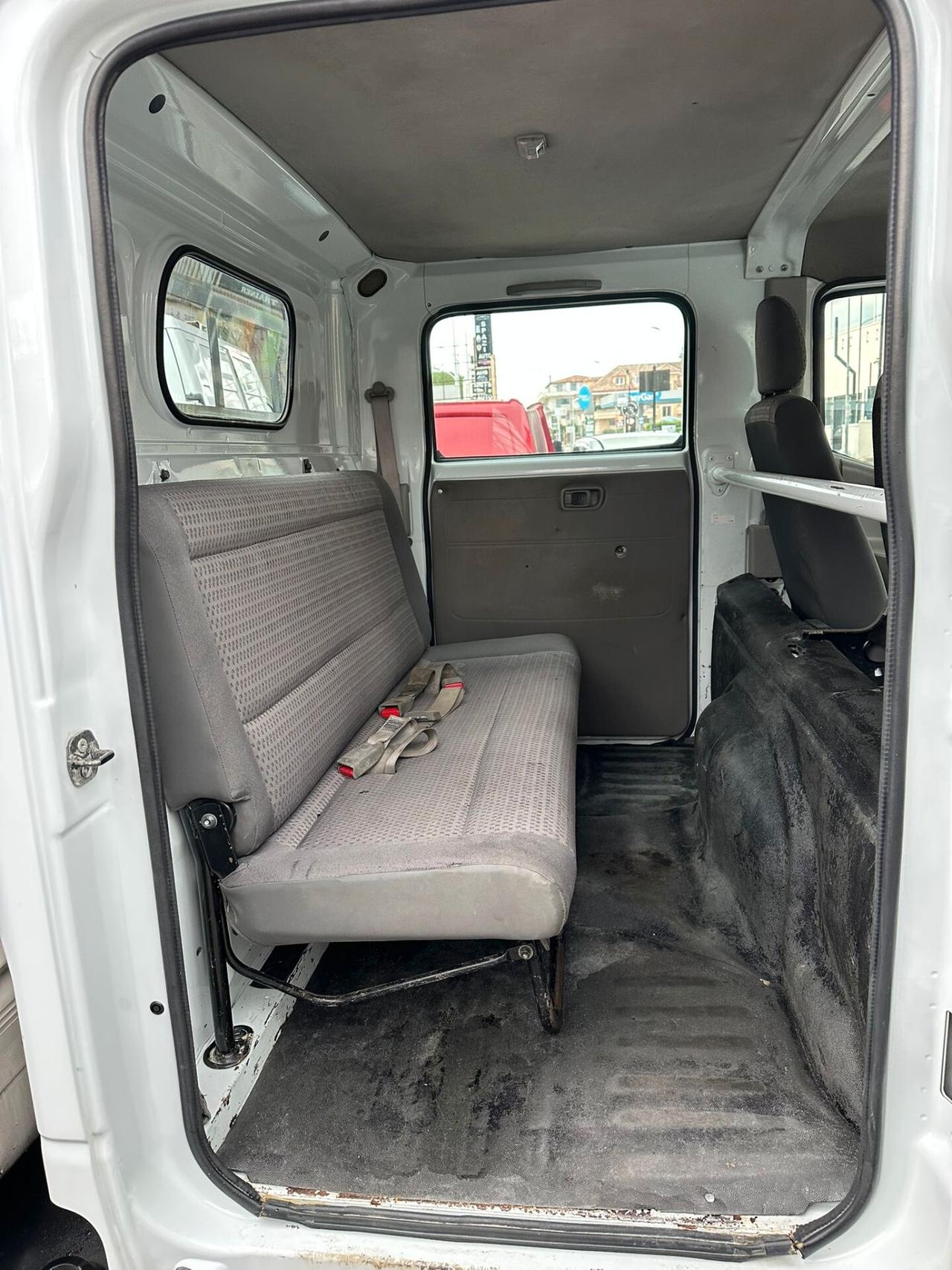 Renault Maxity Cabstar Doppia Cabina