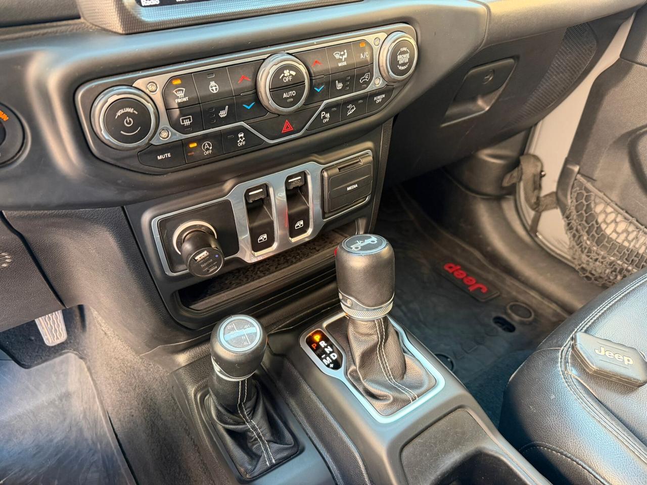 Jeep Wrangler 2.2 Mjt II Sahara