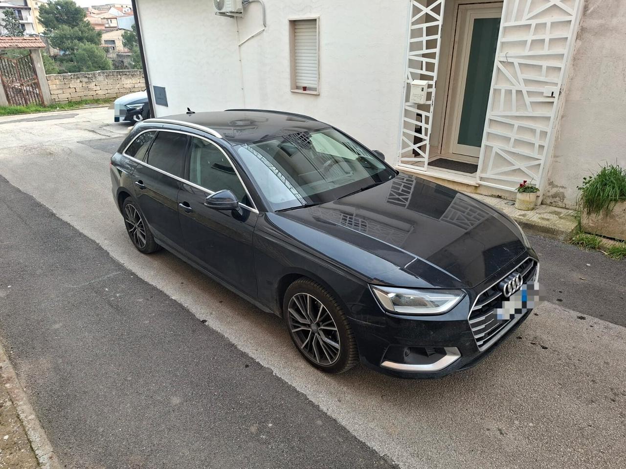 Audi A4 35 TDI/163 CV S tronic Business Advanced