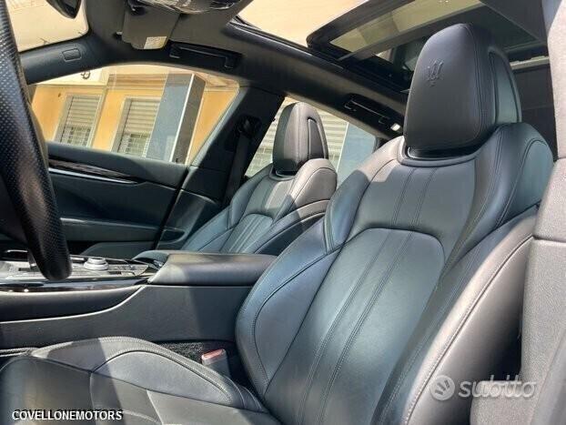Maserati Levante 3.0 diesel pack sport pell tetto