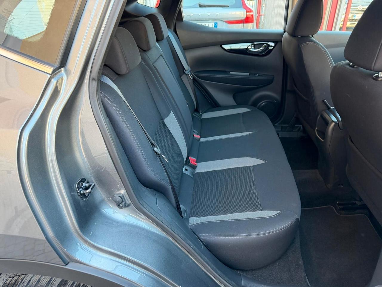Nissan Qashqai 1.5 dCi 115 CV CAMBIO AUTOMATICO